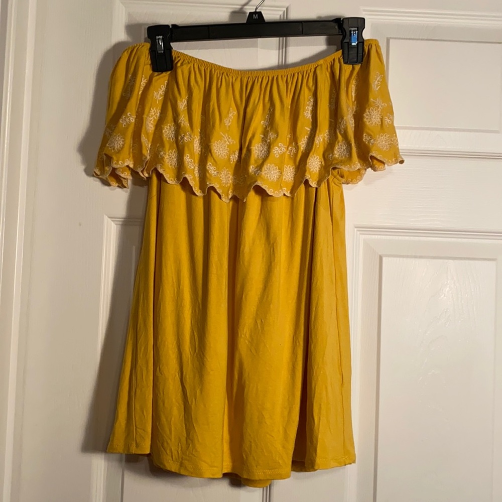 Off shoulder shirt